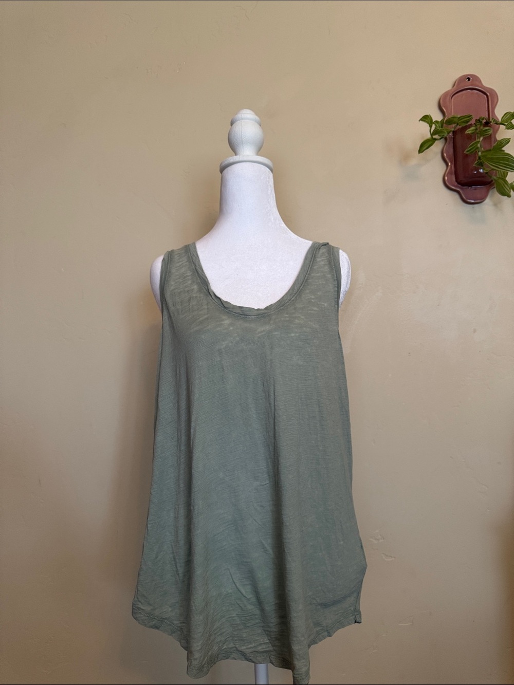 GAP Olive Green Scoop Neck Tank Top